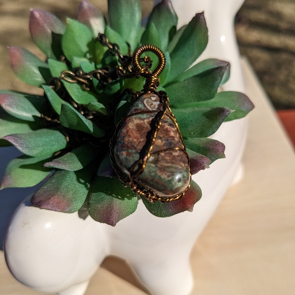Groovy Jasper Stone Bronze Wire Wrapped Necklace Artisan Wearable Art Handmade - Picture 6 of 17